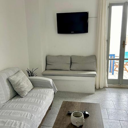 Inej Maisonette Ermoupoli Ngoại thất bức ảnh
