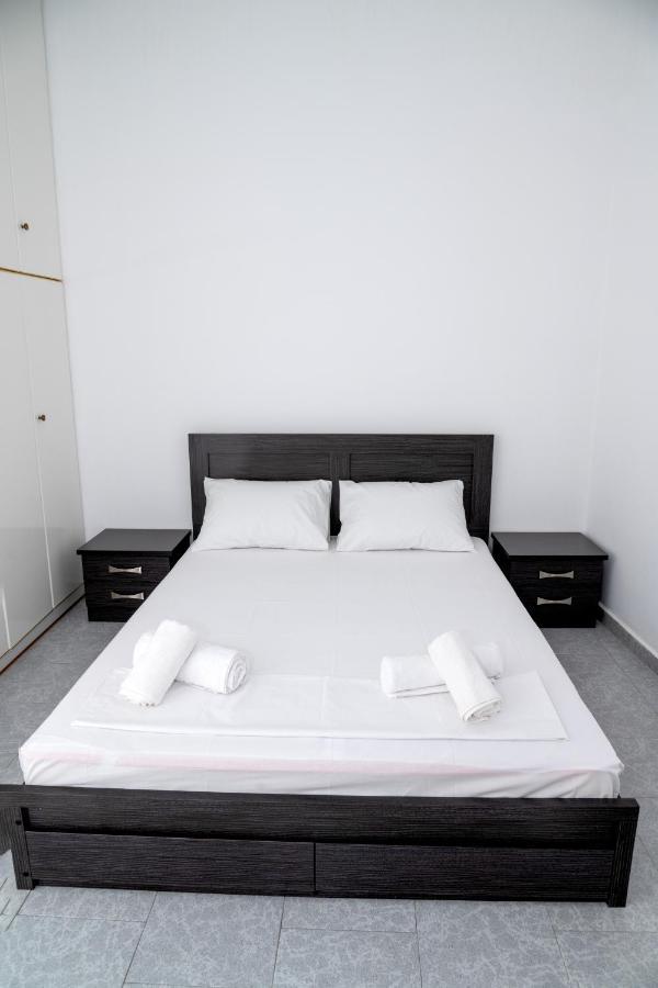 Inej Maisonette Ermoupoli Ngoại thất bức ảnh